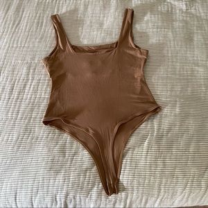 Ava Sky/Fighting Eel Santorini bodysuit